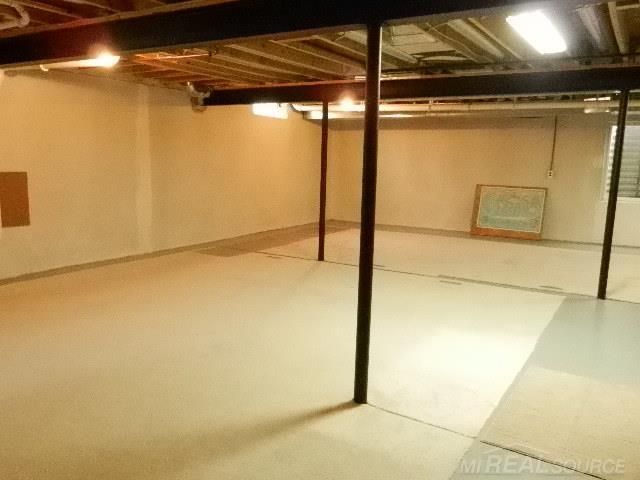 48364 Franklin Drive, Macomb, MI 48044