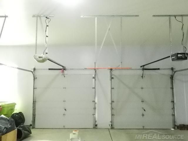 48364 Franklin Drive, Macomb, MI 48044