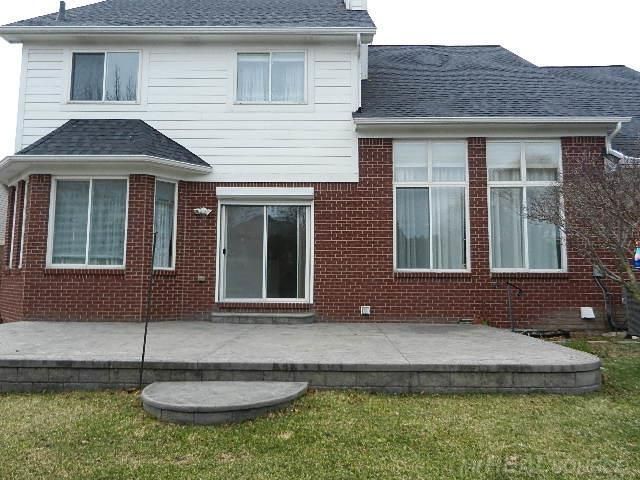 48364 Franklin Drive, Macomb, MI 48044