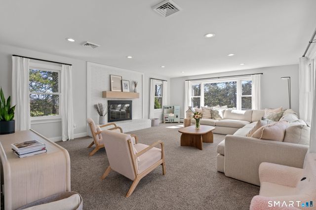 84 High Farms Road, West Hartford, CT 06107