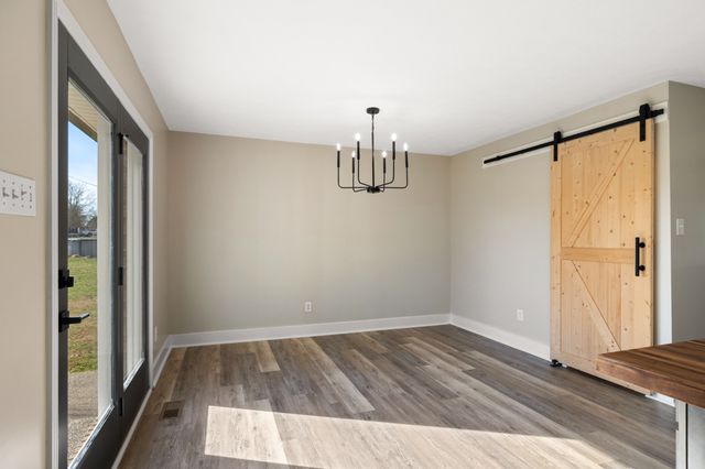 2351 Feedmill Rd, Chapel Hill, TN 37034