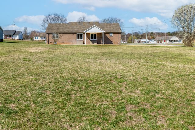 2351 Feedmill Rd, Chapel Hill, TN 37034