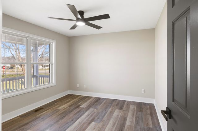 2351 Feedmill Rd, Chapel Hill, TN 37034