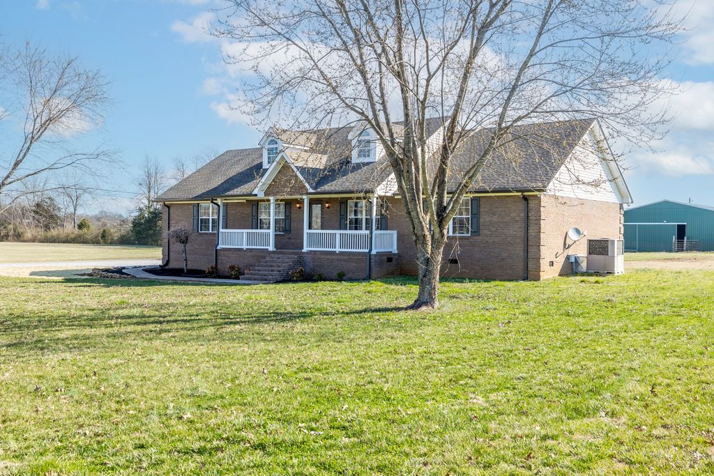 2351 Feedmill Rd, Chapel Hill, TN 37034