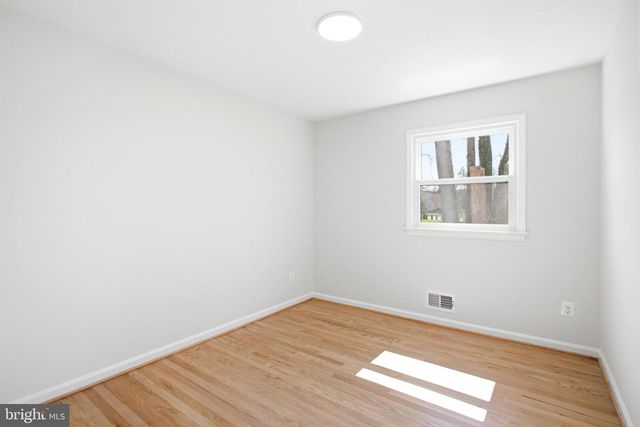 5110 PRESTWICK DR, Fairfax, VA 22030