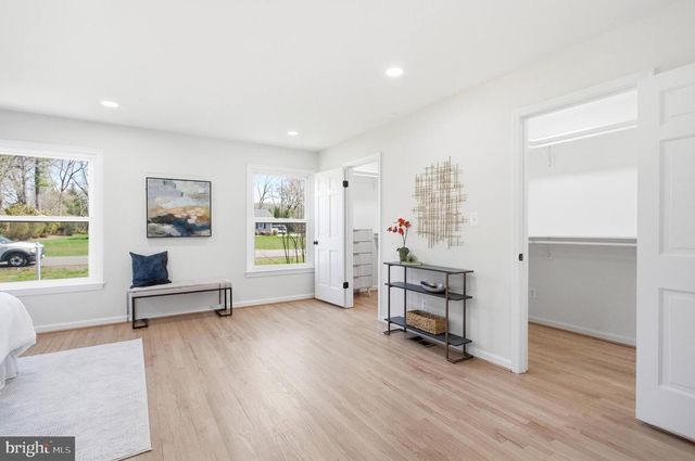 5110 PRESTWICK DR, Fairfax, VA 22030