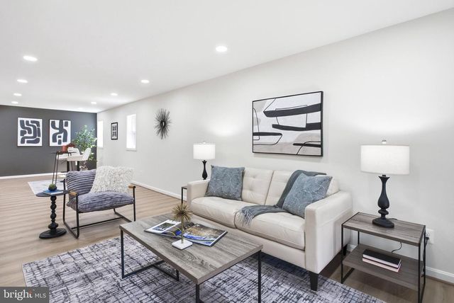 5110 PRESTWICK DR, Fairfax, VA 22030