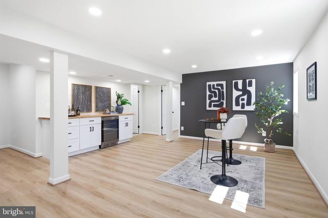 5110 PRESTWICK DR, Fairfax, VA 22030