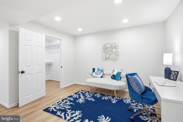 5110 PRESTWICK DR, Fairfax, VA 22030