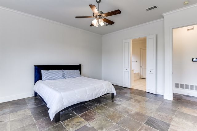 216 Hide A Way Drive, Mabank, TX 75156