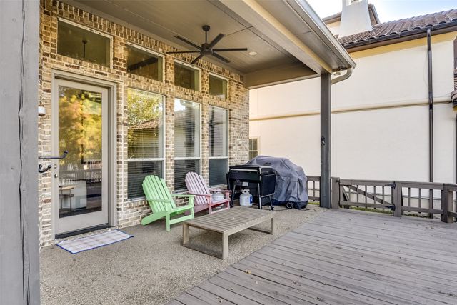 216 Hide A Way Drive, Mabank, TX 75156