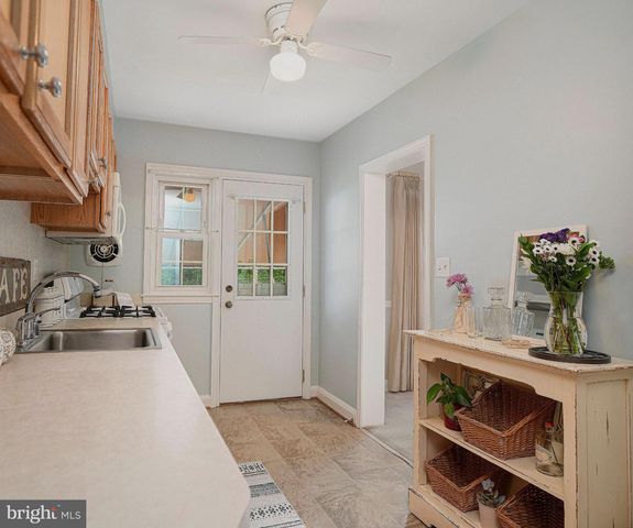831 BOSLEY AVE, Baltimore, MD 21204