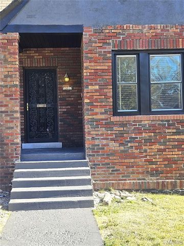 8578 Drury Lane, St Louis, MO 63147