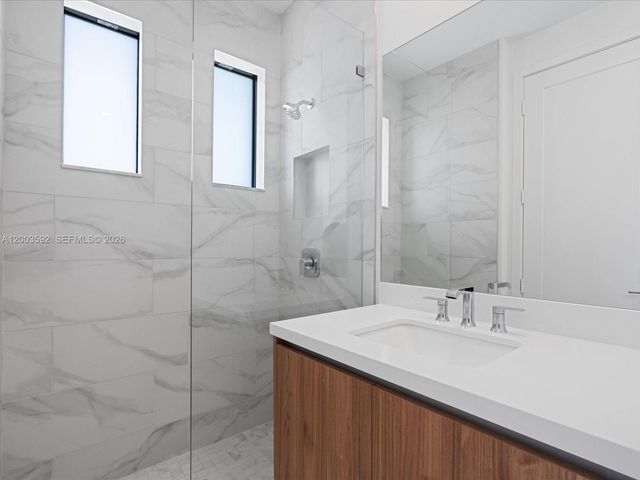 19602 NE 14 CT 0, Miami, FL 33179