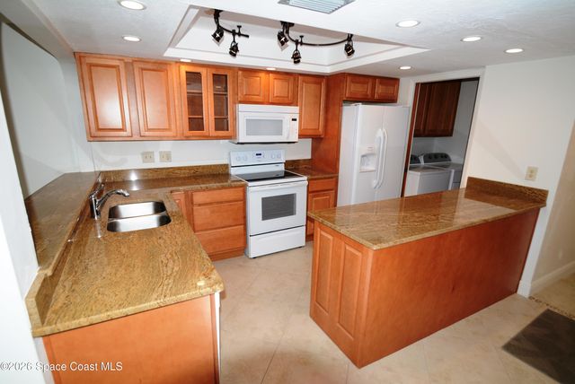 8500 Ridgewood Avenue 304, Cape Canaveral, FL 32920