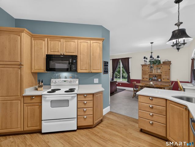 85 Rocky Hollow Road, North Stonington, CT 06359