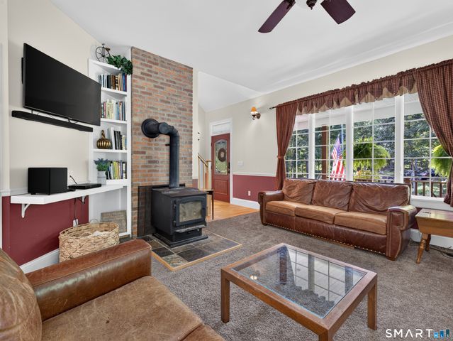 85 Rocky Hollow Road, North Stonington, CT 06359