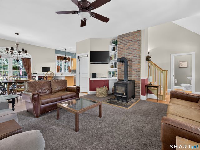85 Rocky Hollow Road, North Stonington, CT 06359