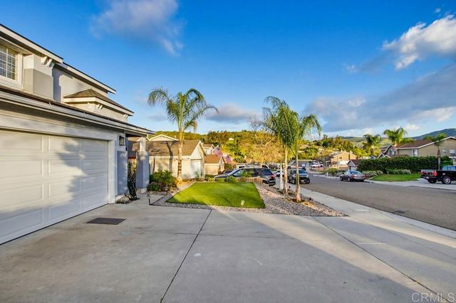 13368 Goldentop Drive, Lakeside, CA 92040