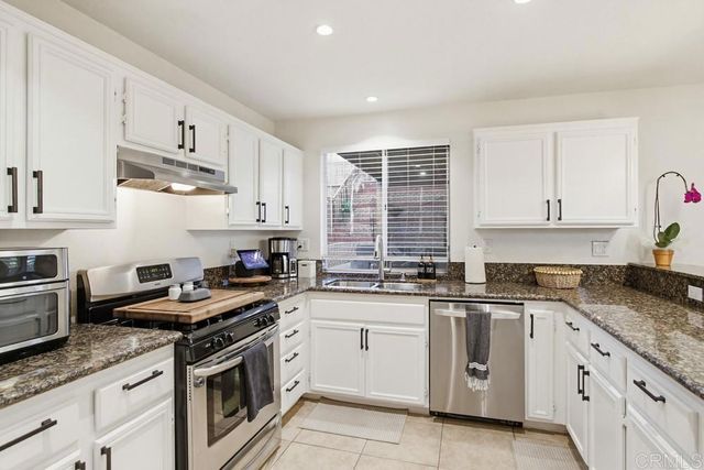 13368 Goldentop Drive, Lakeside, CA 92040