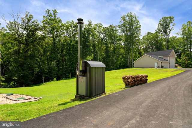 65 BROOKE CREST LN, Stafford, VA 22554