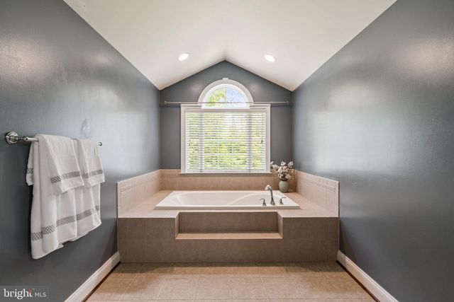 65 BROOKE CREST LN, Stafford, VA 22554