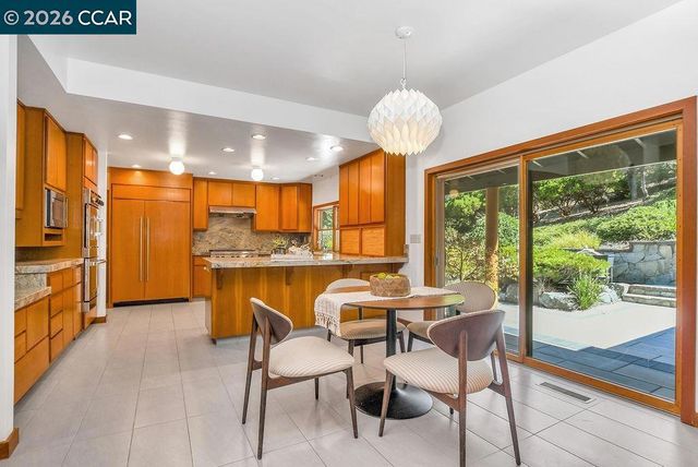 3434 Silver Springs Ct, Lafayette, CA 94549