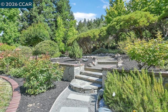 3434 Silver Springs Ct, Lafayette, CA 94549