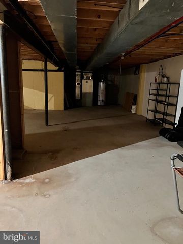 37 JENNIFER LN, Burlington, NJ 08016