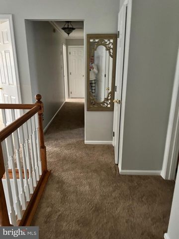 37 JENNIFER LN, Burlington, NJ 08016