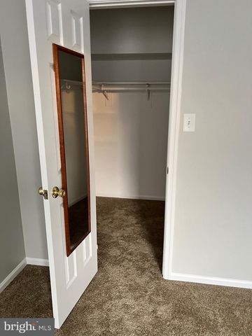 37 JENNIFER LN, Burlington, NJ 08016