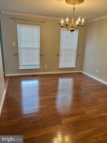 37 JENNIFER LN, Burlington, NJ 08016