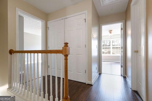 317 W Oaks Trail, Woodstock, GA 30188