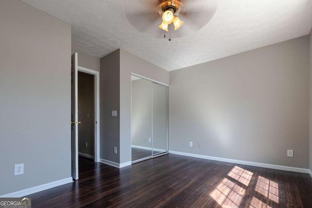 317 W Oaks Trail, Woodstock, GA 30188