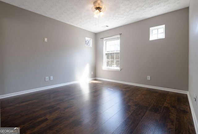 317 W Oaks Trail, Woodstock, GA 30188