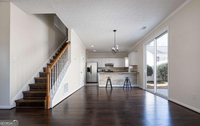 317 W Oaks Trail, Woodstock, GA 30188