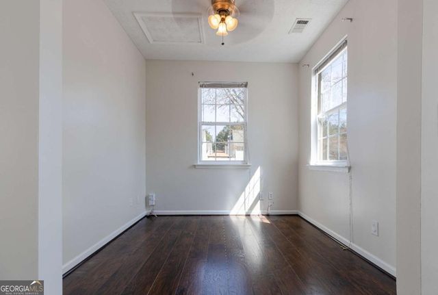 317 W Oaks Trail, Woodstock, GA 30188