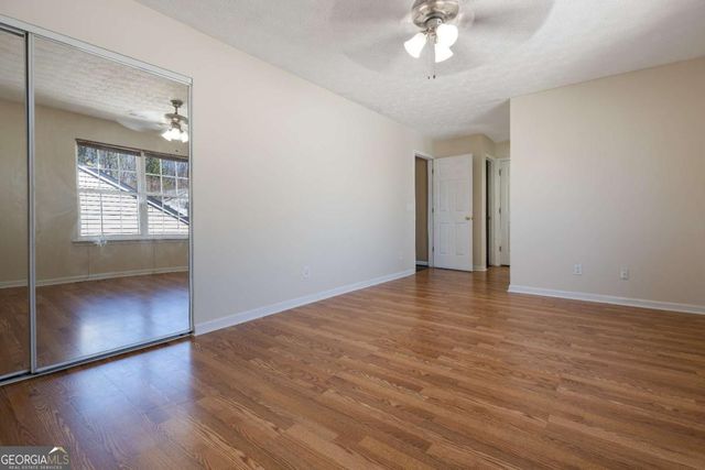 317 W Oaks Trail, Woodstock, GA 30188