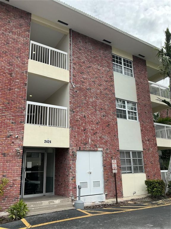 2424 SE 17th Cswy 111B, Fort Lauderdale, FL 33316