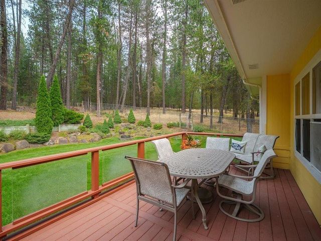 720 W FENDER Rd, Colbert, WA 99005