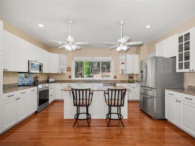 720 W FENDER Rd, Colbert, WA 99005