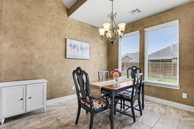 2309 E Thomas Terrace, Mustang, OK 73064