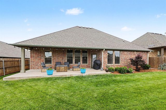 2309 E Thomas Terrace, Mustang, OK 73064