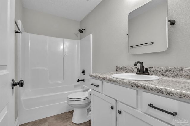 1857 Justice Cir, Gulf Breeze, FL 32563