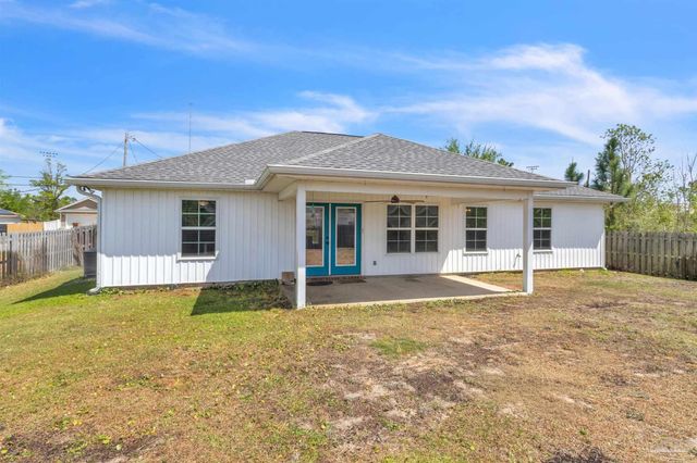 1857 Justice Cir, Gulf Breeze, FL 32563