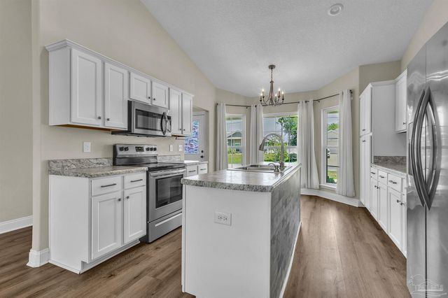 1857 Justice Cir, Gulf Breeze, FL 32563