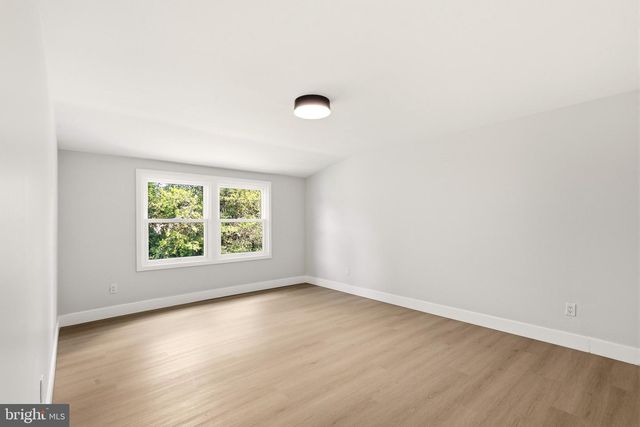 10 TUCKER CT, Willingboro, NJ 08046