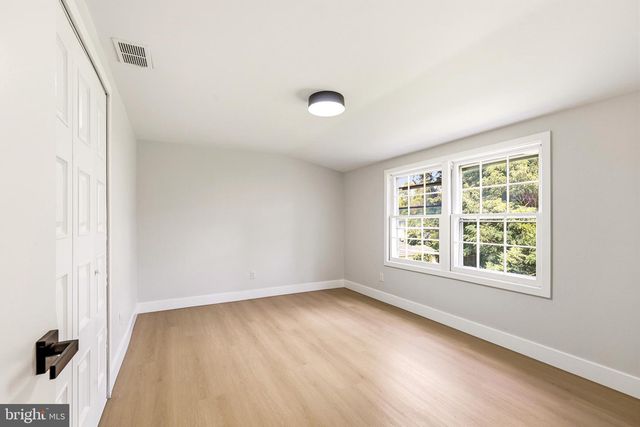 10 TUCKER CT, Willingboro, NJ 08046