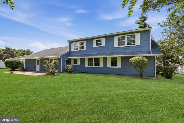 10 TUCKER CT, Willingboro, NJ 08046