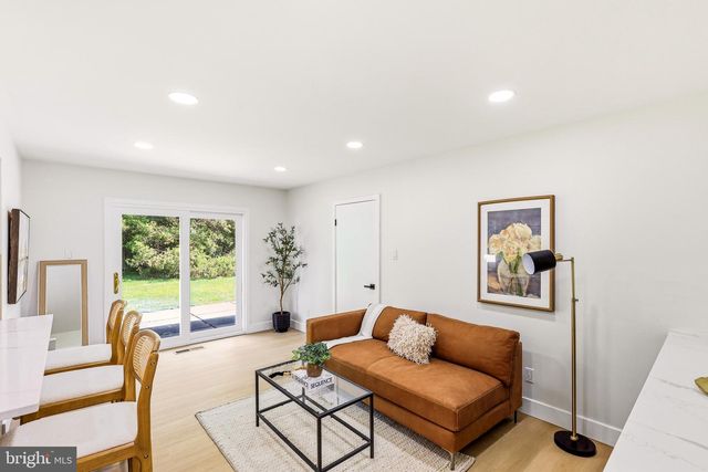 10 TUCKER CT, Willingboro, NJ 08046